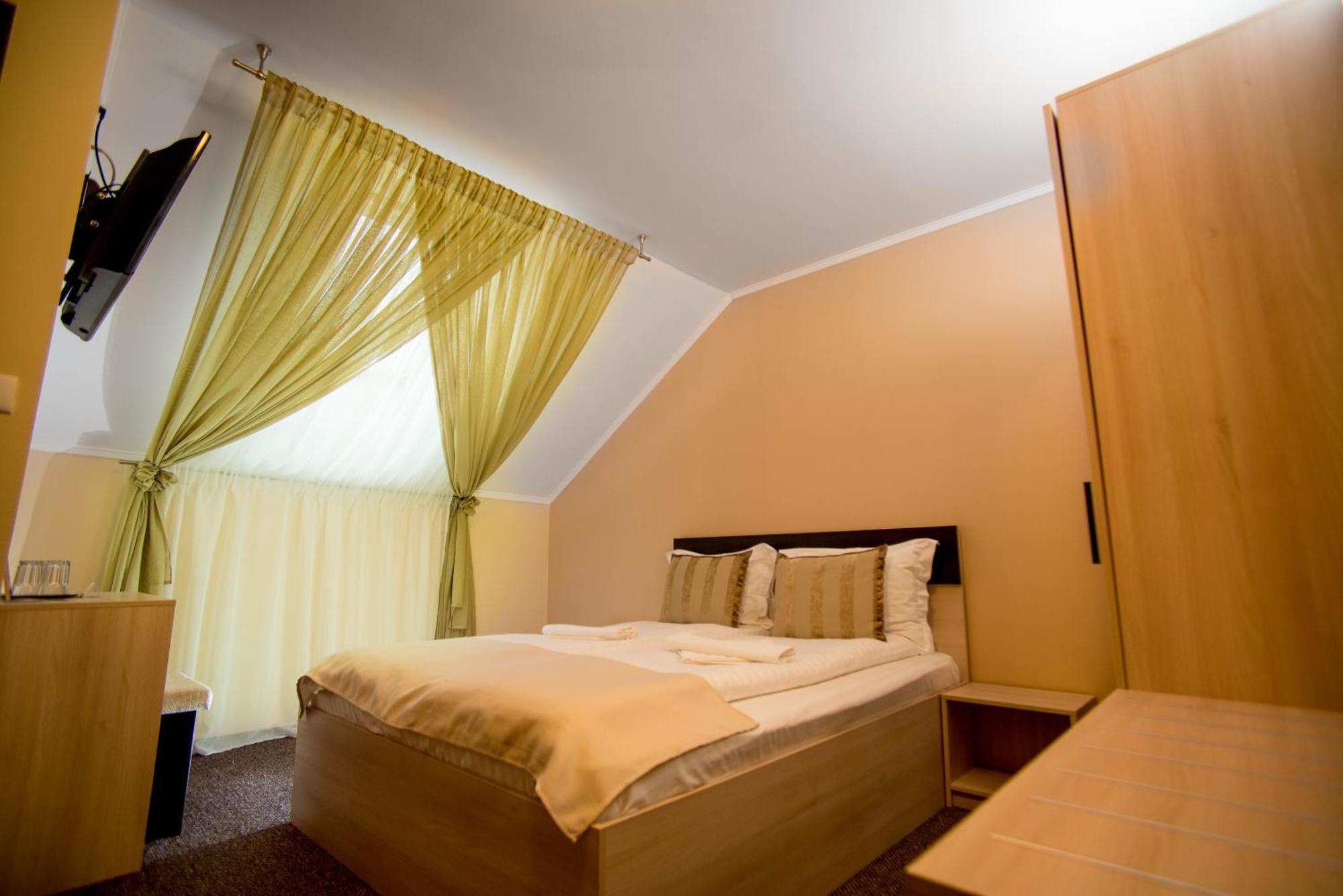 Pensiunea Sangria Blue Arad Exterior foto