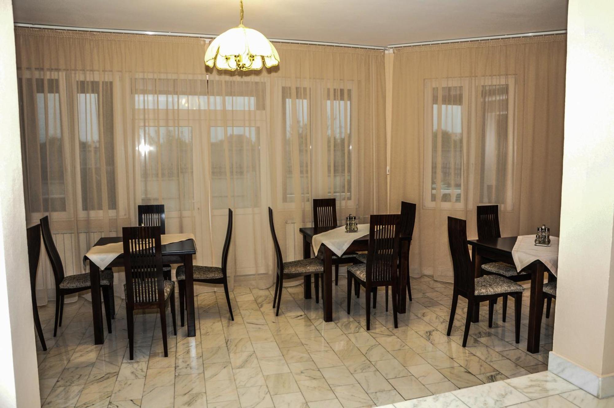 Pensiunea Sangria Blue Arad Exterior foto